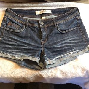 Blue low waist short shorts